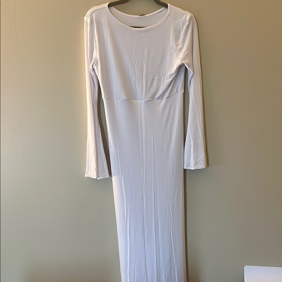 Sexy Mama Maternity Dresses & Skirts - NWT Sexy Mama White Ribbed Long Sleeve Lined Maternity Dress
